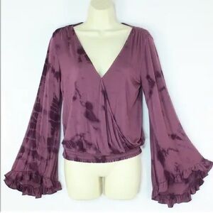 American Eagle Soft & Sexy purple tie-dye bell sleeve blouse Size Small Boho